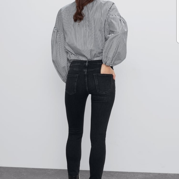 ZARA Premium Skinny Jeans in Uptown Black - Picture 2 of 5